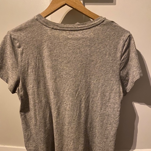 ❤️Levi's Tee Shirt❤️ - Picture 5 of 6